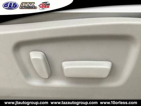 Used 2014 Toyota Highlander Limited FWD image 16