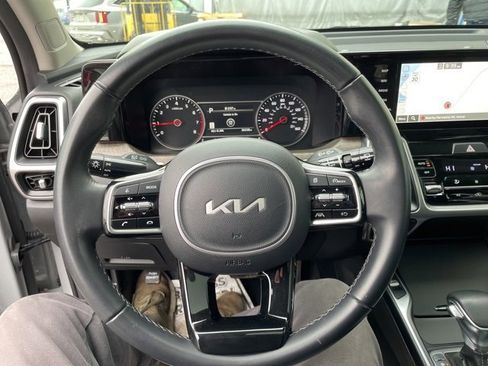 Certified 2023 Kia Sorento S w/ Panoramic Sunroof Package image 23