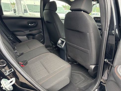 Used 2023 Honda HR-V Sport image 12