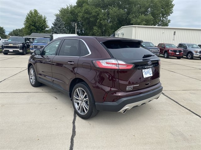 Used 2023 Ford Edge Titanium AWD/4WD image 5