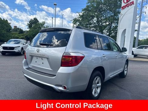Used 2010 Toyota Highlander 2WD image 6