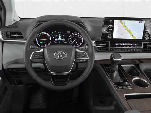 New 2026 Toyota Sienna Limited FWD image 4