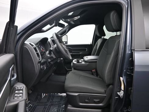 Used 2025 RAM 2500 Big Horn AWD/4WD image 24