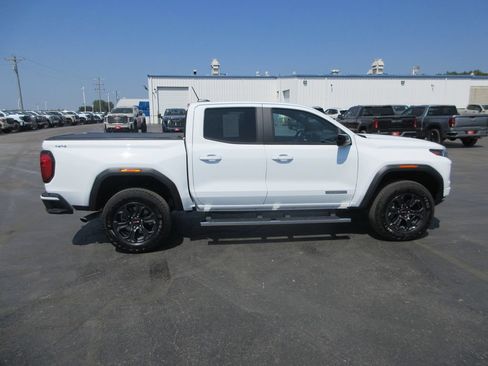 Certified 2025 GMC Canyon Elevation AWD/4WD image 5