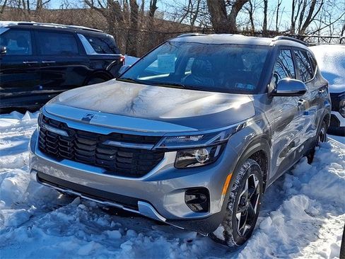 New 2026 Kia Seltos S image 3