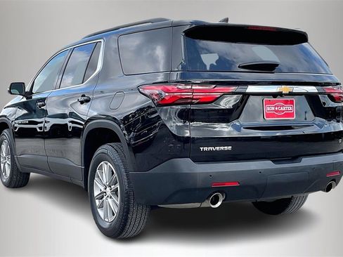 Used 2022 Chevrolet Traverse LT image 4
