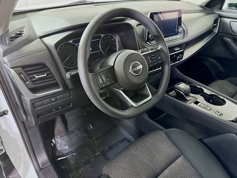 Certified 2024 Nissan Rogue SV image 17
