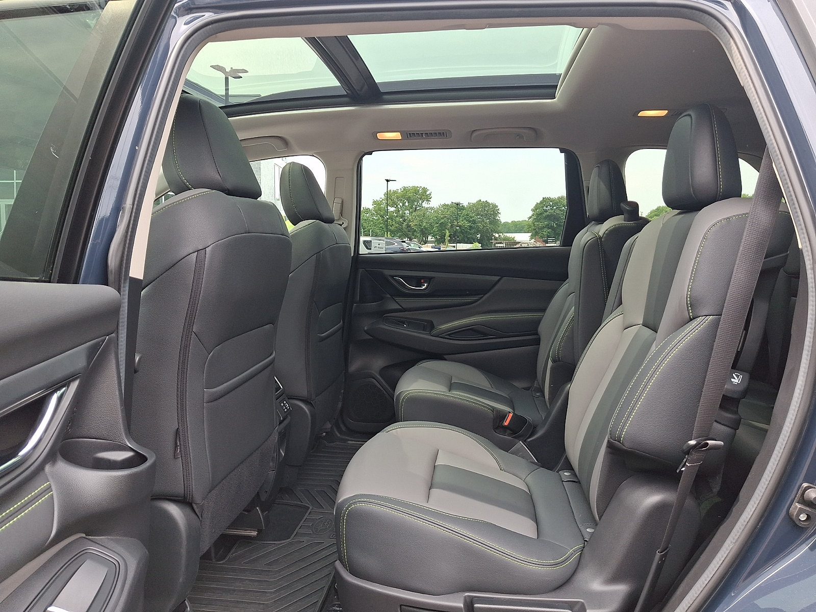 Used 2023 Subaru Ascent Onyx Edition AWD/4WD image 11