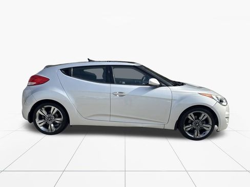 Used 2016 Hyundai Veloster w/ Option Group 02 image 14