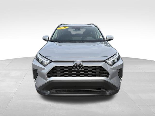 Used 2025 Toyota RAV4 XLE w/ Convenience Package AWD/4WD image 7