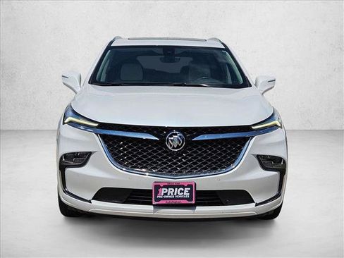 Used 2023 Buick Enclave Avenir w/ Avenir Technology Package FWD image 2
