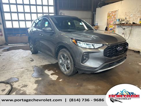 Used 2025 Ford Escape ST-Line Select image 8
