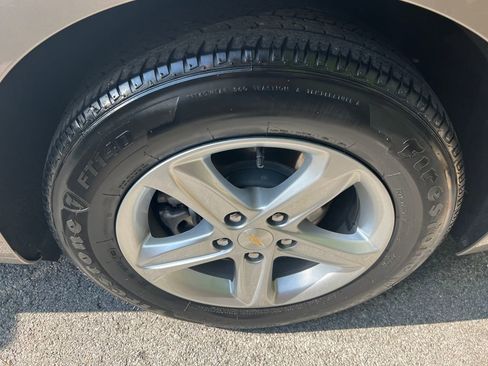 Used 2023 Chevrolet Malibu LS image 10