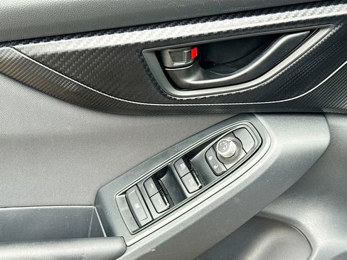 Used 2020 Subaru Crosstrek 2.0i Premium image 21