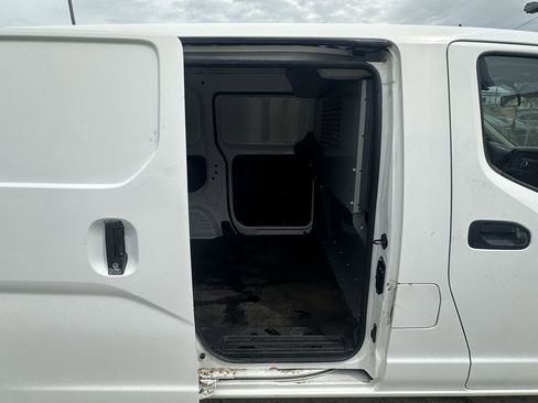 Used 2017 Nissan NV200 SV w/ Back Door Glass Package image 23