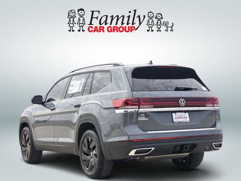 New 2026 Volkswagen Atlas SE FWD image 3
