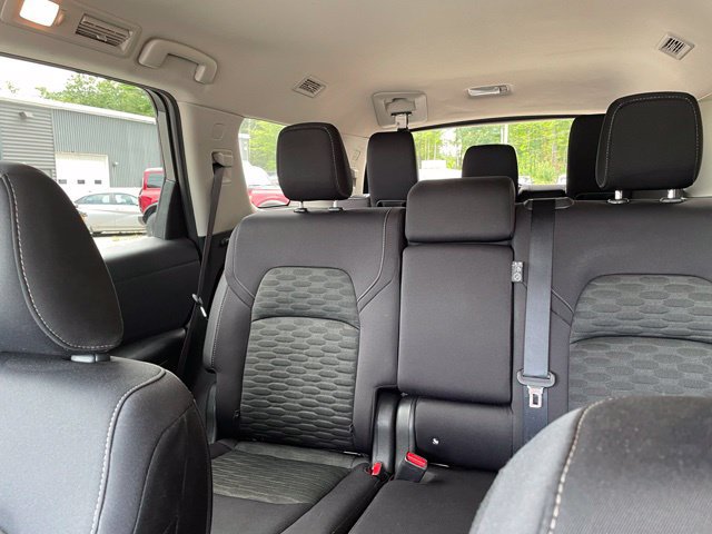 Used 2023 Nissan Pathfinder SV AWD/4WD image 18