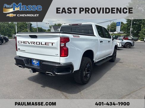 Used 2024 Chevrolet Silverado 1500 LT Trail Boss w/ LT Trail Boss Premium Package AWD/4WD image 7