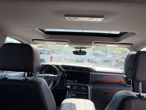 Certified 2023 GMC Sierra 1500 Denali image 22