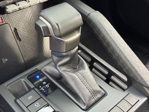 Used 2024 Toyota Tacoma SR5 w/ SR5 Upgrade Package image 30