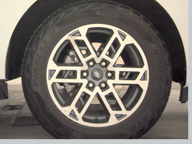 Used 2025 Ford Expedition Active AWD/4WD image 20