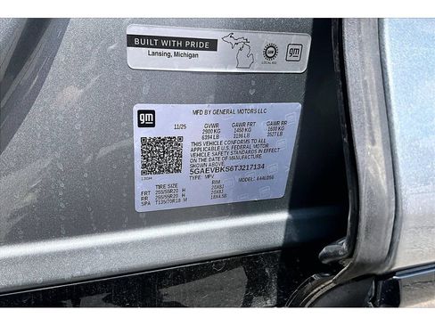 Used 2026 Buick Enclave Sport Touring AWD/4WD image 18
