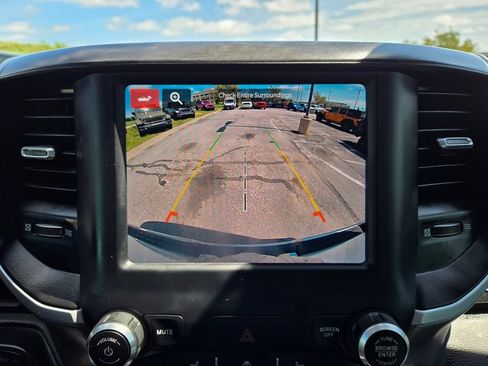 Used 2023 RAM 1500 Big Horn AWD/4WD image 24