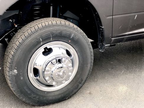 New 2026 RAM 3500 Tradesman w/ Chrome Appearance Group A image 10