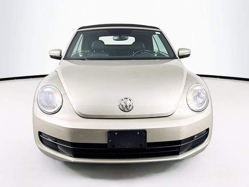 Used 2013 Volkswagen Beetle 2.5 image 2