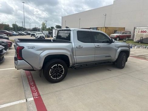 Used 2024 Toyota Tacoma TRD Sport RWD image 3