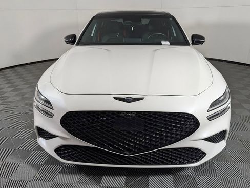 Used 2022 Genesis G70 3.3T image 10