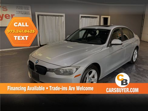 Used 2014 BMW 328i xDrive Sedan AWD/4WD image 1