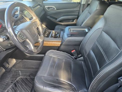 Used 2019 GMC Yukon Denali w/ Denali Ultimate Package image 22