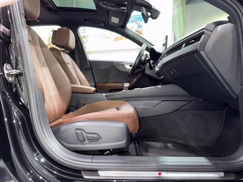 Used 2018 Audi A4 2.0T Ultra Premium w/ Convenience Package FWD image 62