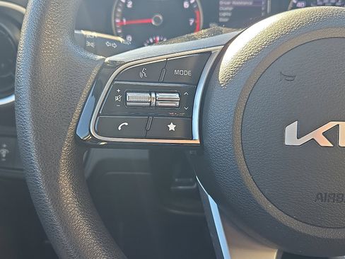 Certified 2023 Kia Forte LXS w/ LXS Technology Package image 22