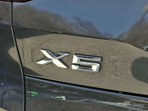 Used 2023 BMW X5 xDrive40i w/ Premium Package image 32