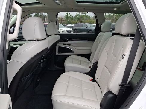 Certified 2024 Kia Telluride SX image 12