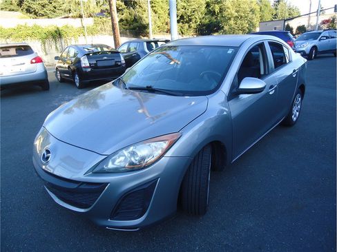 Used 2011 MAZDA MAZDA3 i Sport FWD image 1