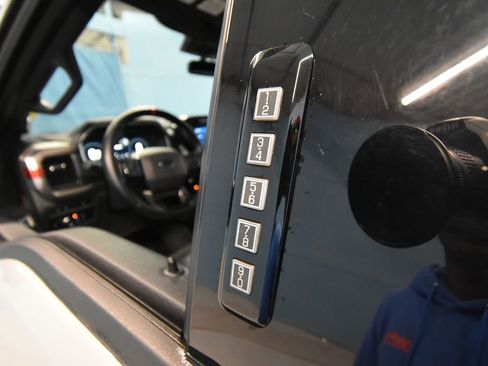 Used 2023 Ford F150 Raptor image 4