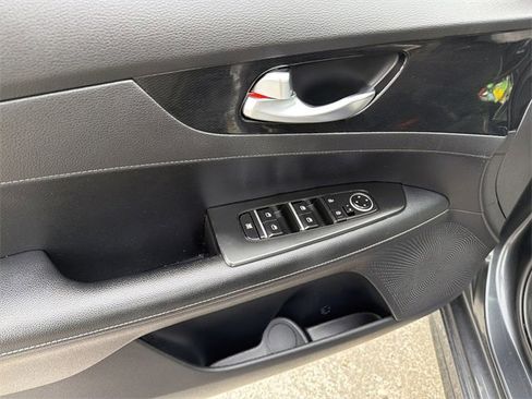 Used 2022 Kia Forte GT-Line w/ GT-Line Technology Package image 14