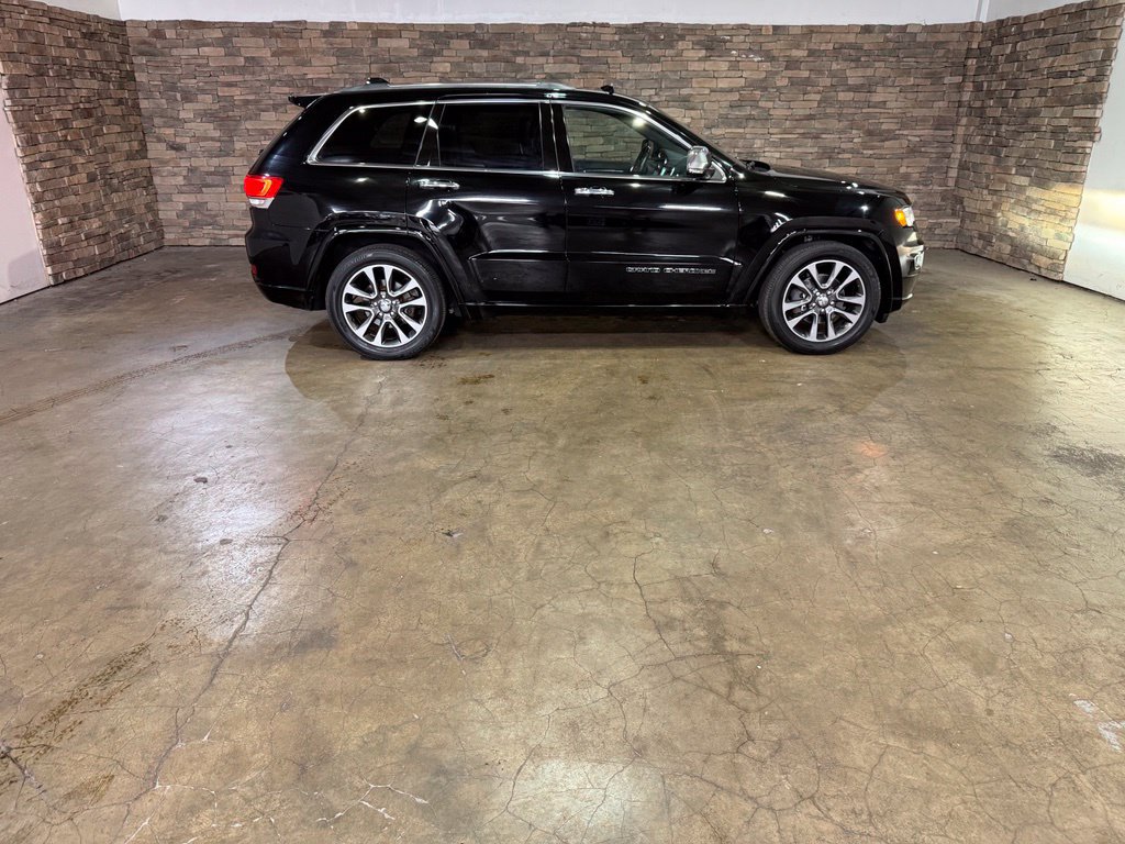Used 2018 Jeep Grand Cherokee Overland AWD/4WD image 10
