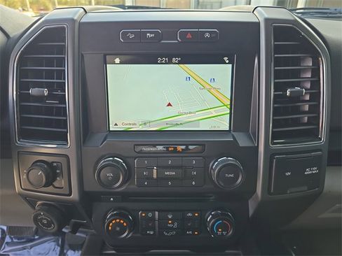 Used 2018 Ford F150 XLT w/ Equipment Group 302A Luxury image 19