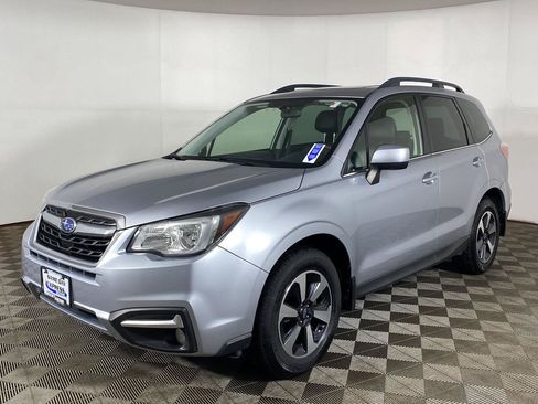 Used 2018 Subaru Forester 2.5i Limited AWD/4WD image 10