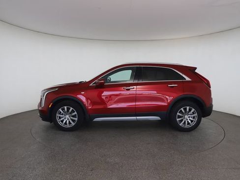 Used 2021 Cadillac XT4 Premium Luxury w/ Cold Weather Package AWD/4WD image 7