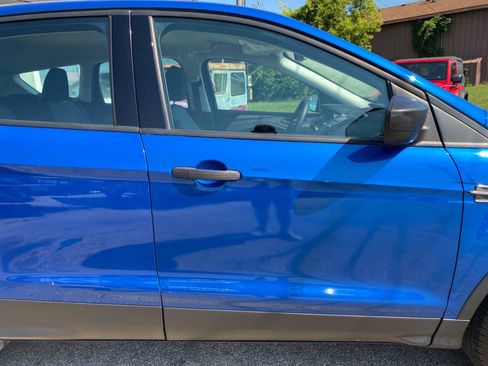 Used 2017 Ford Escape S FWD image 47