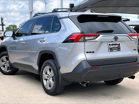 Used 2025 Toyota RAV4 XLE w/ Convenience Package FWD image 12