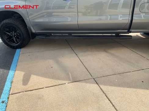 Used 2022 Chevrolet Silverado 1500 LT Trail Boss w/ Bed Protection Package image 8