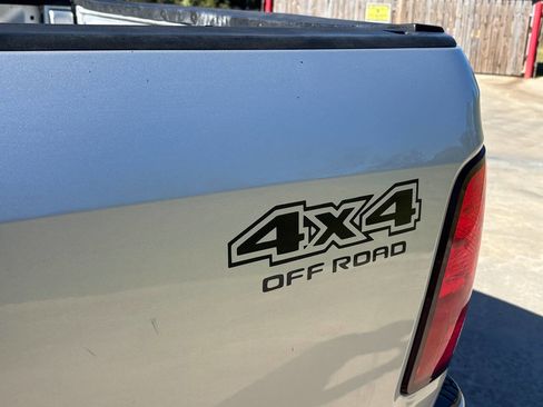 Used 2015 RAM 1500 Express image 18