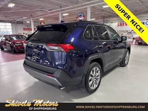 Used 2019 Toyota RAV4 Limited w/ All Weather Liner Package image 5