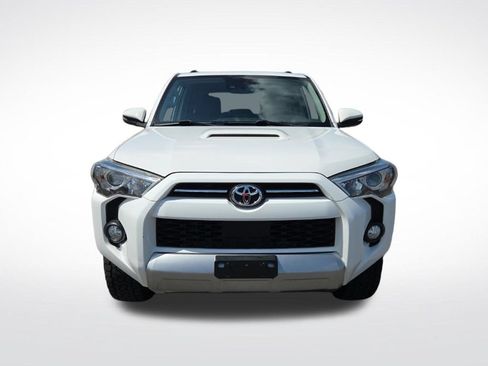 Used 2020 Toyota 4Runner TRD Off-Road Premium AWD/4WD image 9